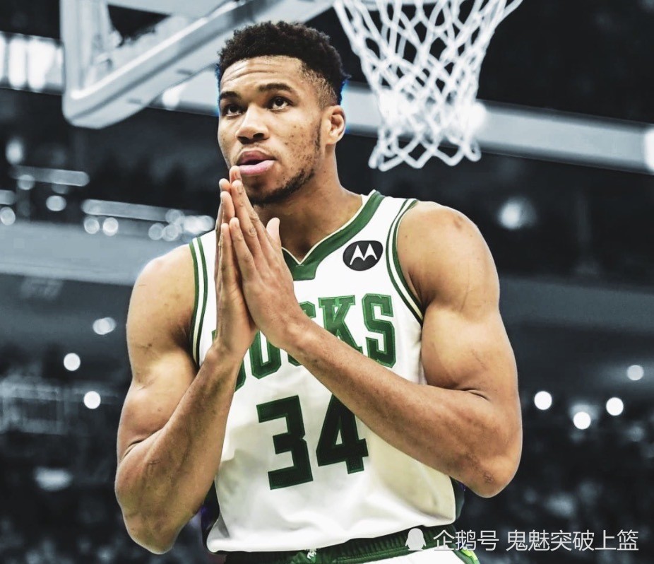 官宣日足总杯焦点战;布拉加完成官宣签约;目标明确;数据层面出现新趋势 官宣日足总杯焦点战;布拉加完成官宣签约;目标明确;数据层面出现新趋势