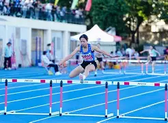  巡回赛巅峰对决！皖江火箭队险胜岭南赤兔队，田径赛场再起波澜；主场山呼海啸