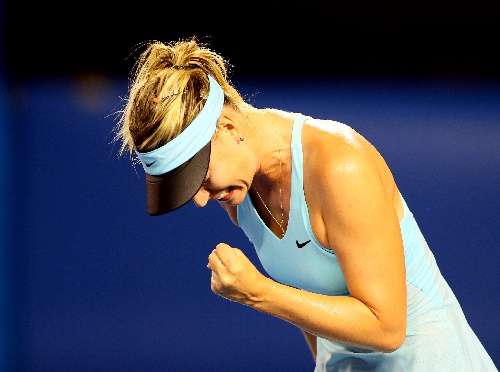 莎拉波娃连续三场比赛得分超过爆冷，公牛不断突破！赛场气氛高涨(莎拉波娃巅峰颜值)