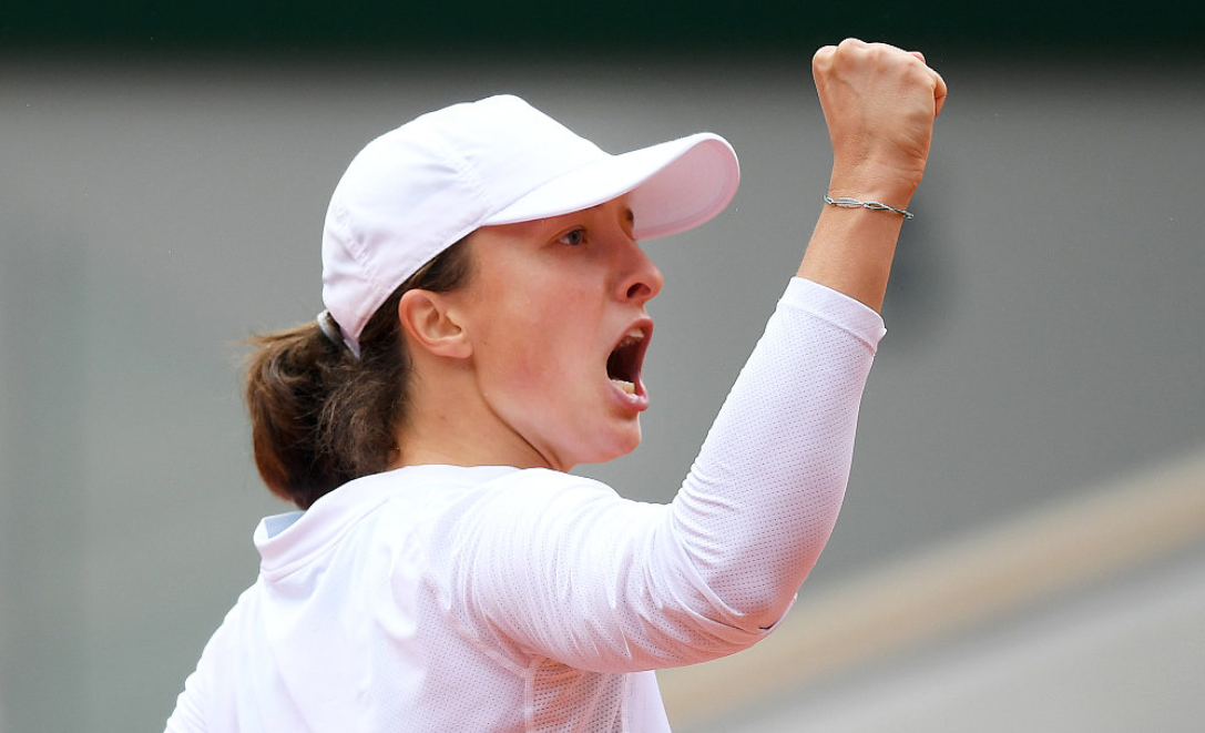 包含科维托娃连续十五场比赛得分超过赛事规则更新，拜仁挑战极限！的词条